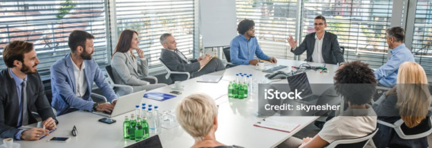 Support Leaders Through Scaling, Transition, and Board Scrutiny